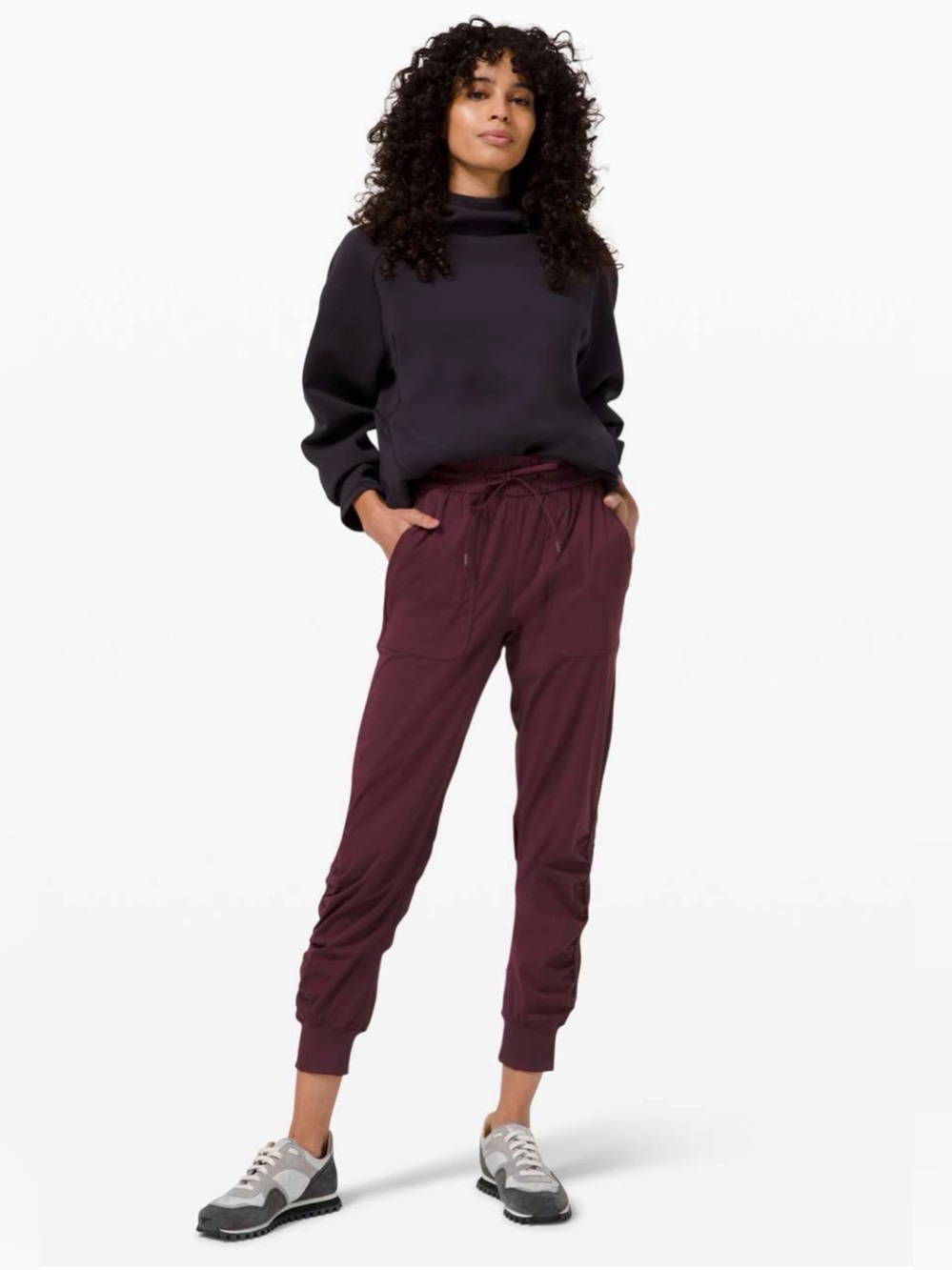 Lululemon Beyond the Studio 7/8 Jogger
Cassis Sz 0